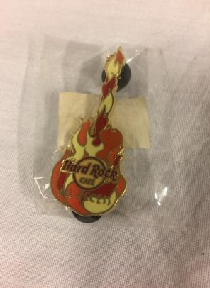 Hard Rock Cafe Flaming Guitar Pin