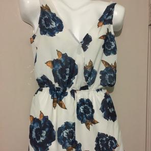 NWOT~ Romper Jumpsuit Deep V Neck Floral