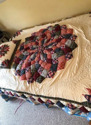 Full Size Quilt And One Pillow Sham