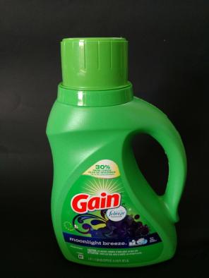 50 ounce Moonlight Breeze Gain Laundry