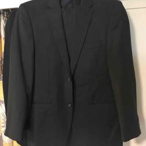 Men's dark gray suit