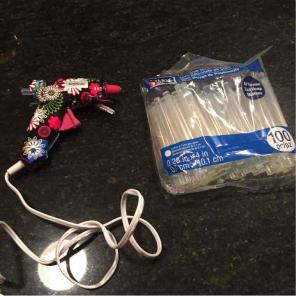 Mini Glue Gun and glue sticks!