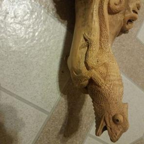 chameleon wood carving