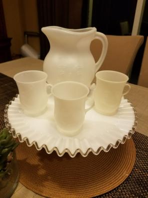 Kool aid man pitcher and 3 cups