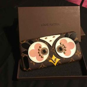 Louis Vuitton iPhone 7+ case