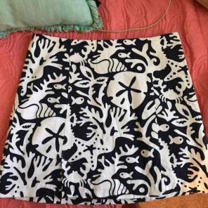 Vineyard vine skirt