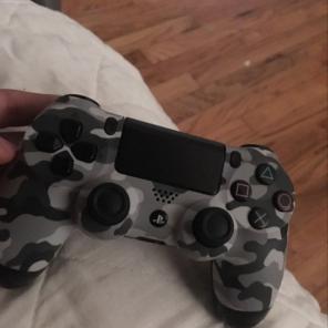 PS4 Controller