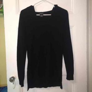 Cashmere lord and Taylor sweater