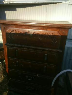 Dresser