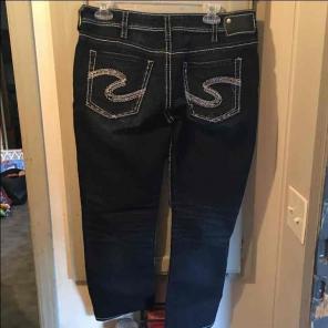 Size 32 Silver Suki capris