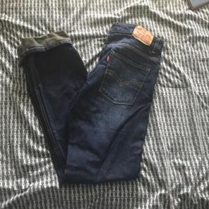 Levi Jeans, Aeropostale