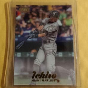 2017 Stadium Club Marlins Ichiro gold