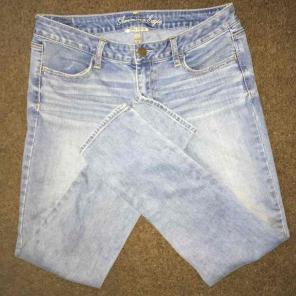 Women's American Eagle Jeans