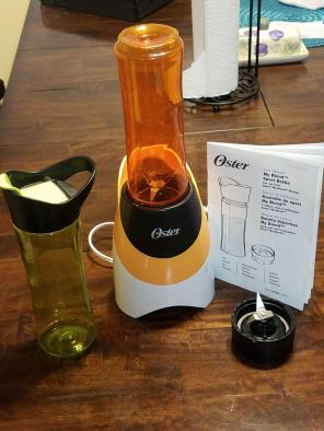 Oster Personal Blender w Extra Bottle