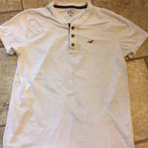 Hollister mens small white henley