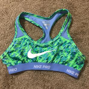 Nike Pro Girl HyperCool Sport Bra