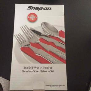 Snap on flatware