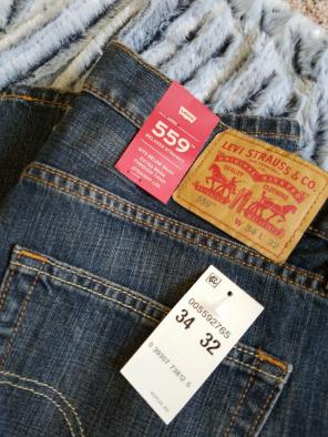 Men's Levis 559
