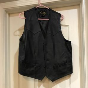 Scully black leather vest (men's small)
