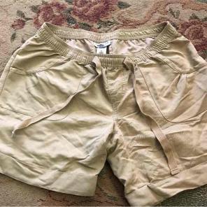 Liz Lange Small Maternity Shorts