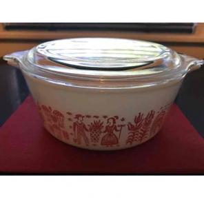 Pyrex Pink Butterprint 472 1 1/2 Pt.