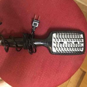 Conair straightening brush