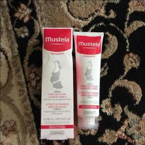 Mustela maternity stretch mark cream