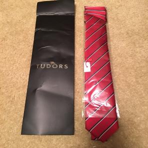 Tudors Tie And Handkerchief