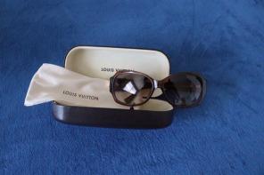 SOLD!!Auth Louis Vuitton Sunglasses