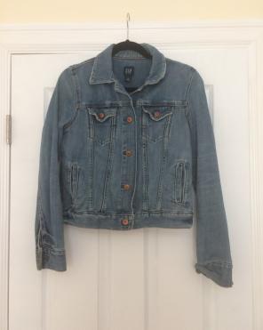 Women's Gap Denim Jacket Medium