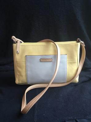 Tignanello Crossbody Strap Handbags Mercari Leather Tignanello Crossbody Bag Nwot