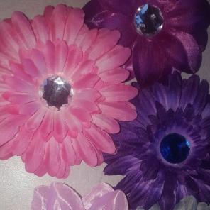 Flower clips