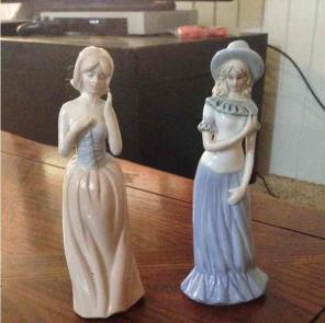 Two pretty ladies