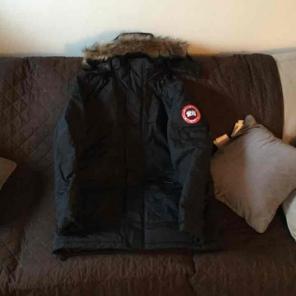 Black Canada Goose ski jacket