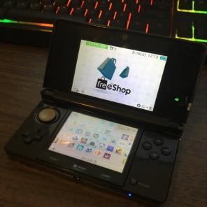 Japanese Nintendo 3DS (Cosmo Black)