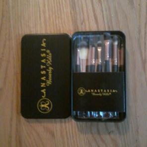 Anastasia brushed set