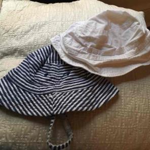 Baby gap sun bucket hats baby stripes