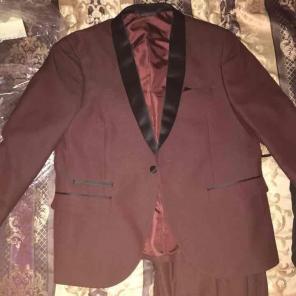Burgundy Prom Tux