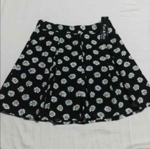 Pleated Daisy Skirt