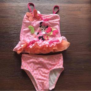Girls swimsuit