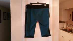 Fabletics 2X blue cropped leggings