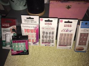 Fake Nail Bundle With Glue