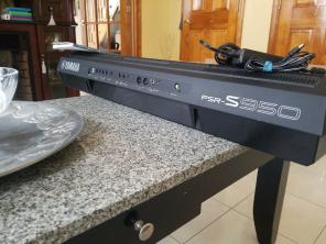 Yamaha psr-s950