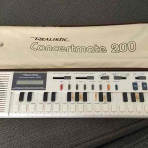 Realistic Concertmate 200