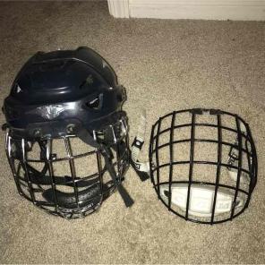 Mission hockey mask + CCM guards small