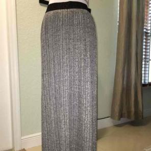 Le Lis Maxi Skirt M