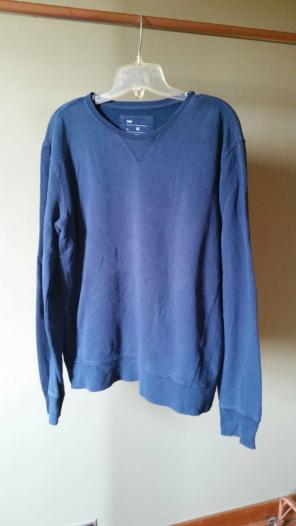 GAP Crewneck Sweatshirt, Medium