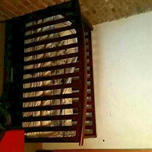 Never been used 2 in 1 crib/toddler bed