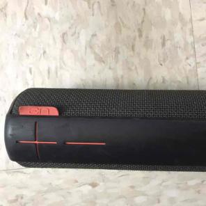 UE boom speaker! Fairly cheap.NEGOTIABLE