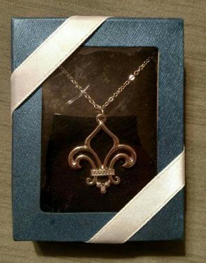 Fluer di Lis Silver Necklace & Keychain